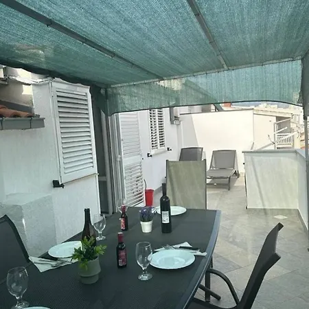 Anita Apartment *
